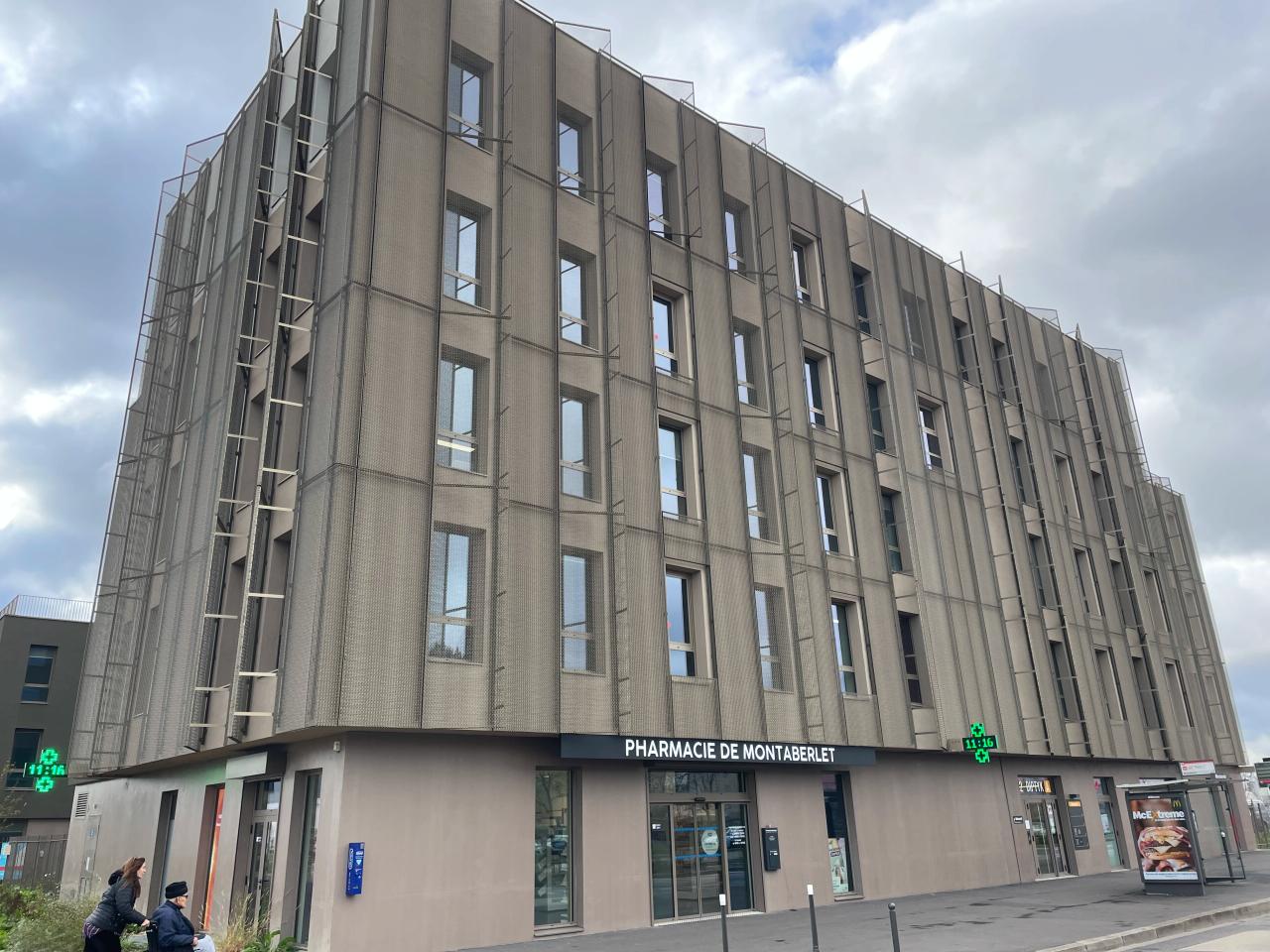 Bureau Décines-Charpieu 1460m² Vente bureau Décines-Charpieu Rhône OVBUR2110473 4